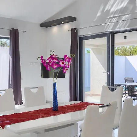 Casa de Férias Mila Zartinj Veligolji