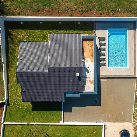 Casa de Férias Mila Zartinj *
