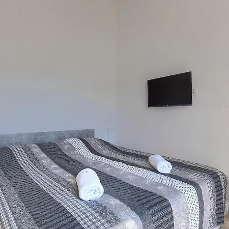 Mila Zartinj Casa de Férias *